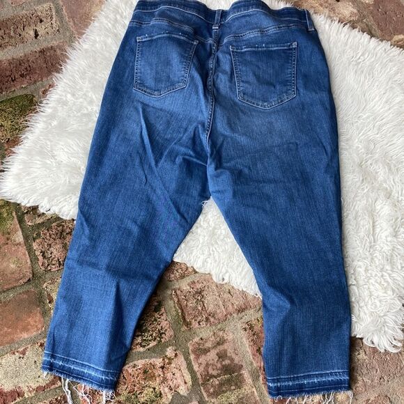 Torrid Sky High Skinny Crop Button Fly Frayed Hem Jeans Size 20 - Picture 8 of 12